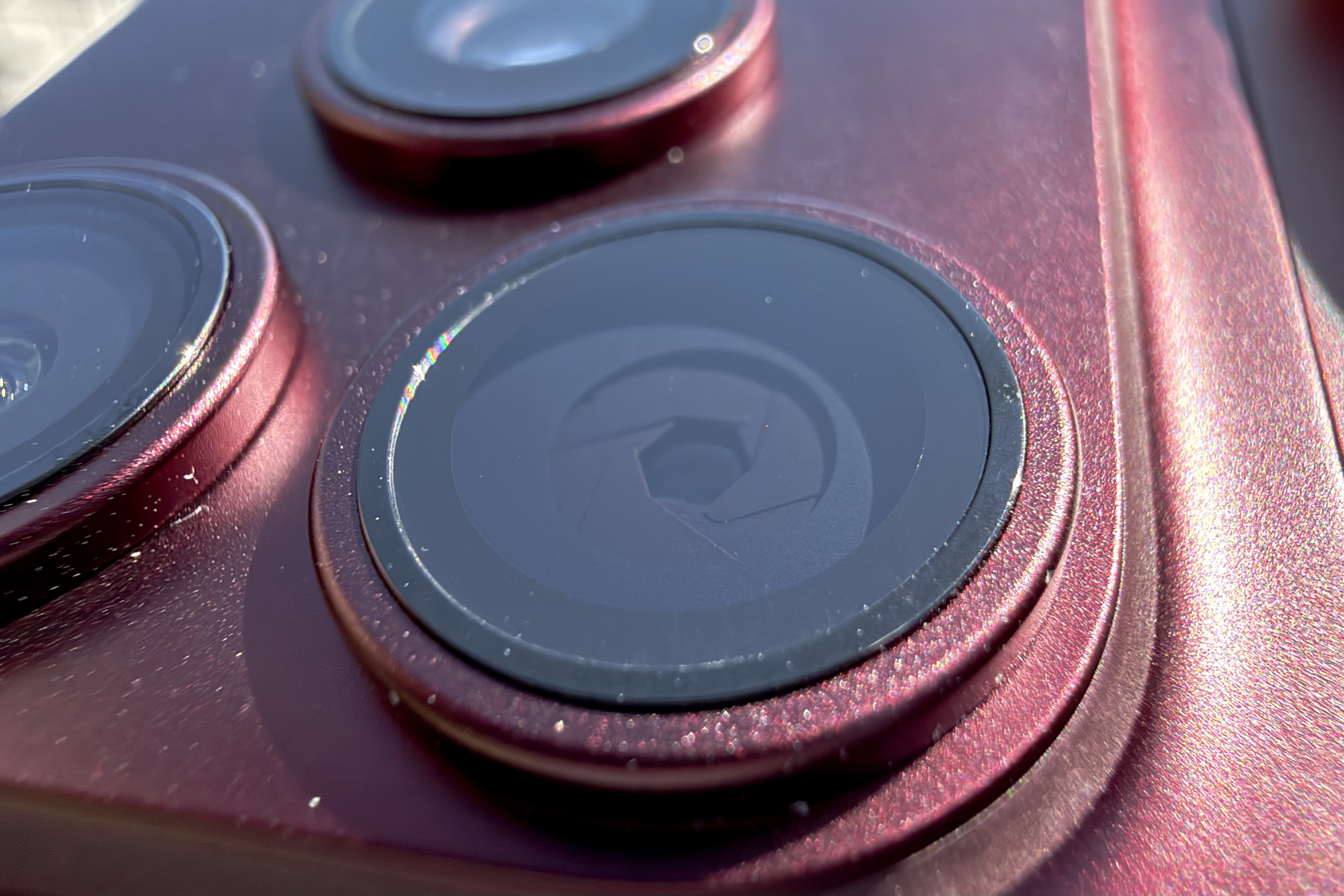 Halide Mark III vs. Apple’s new iPhone 18 Pro Camera app