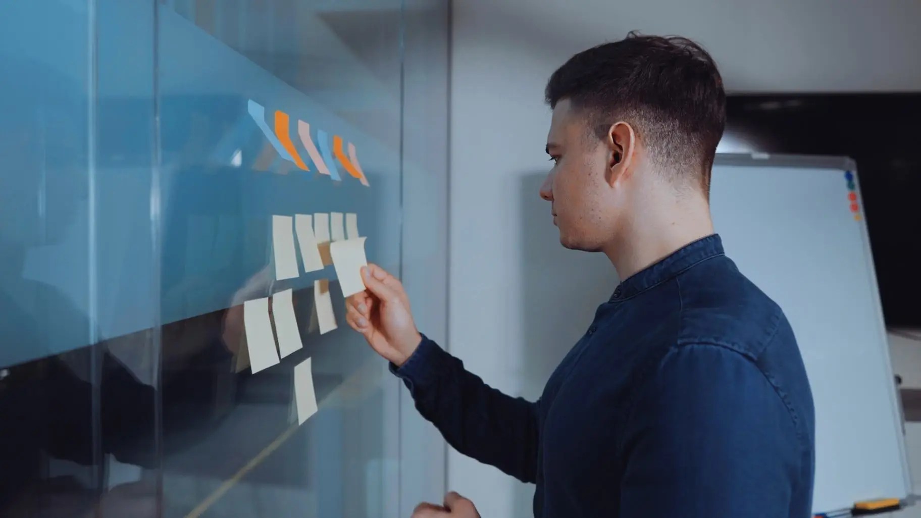 Overcome Project Risks 5 Key Steps Explained - Download Premium Geometric Texture | Ultra HD