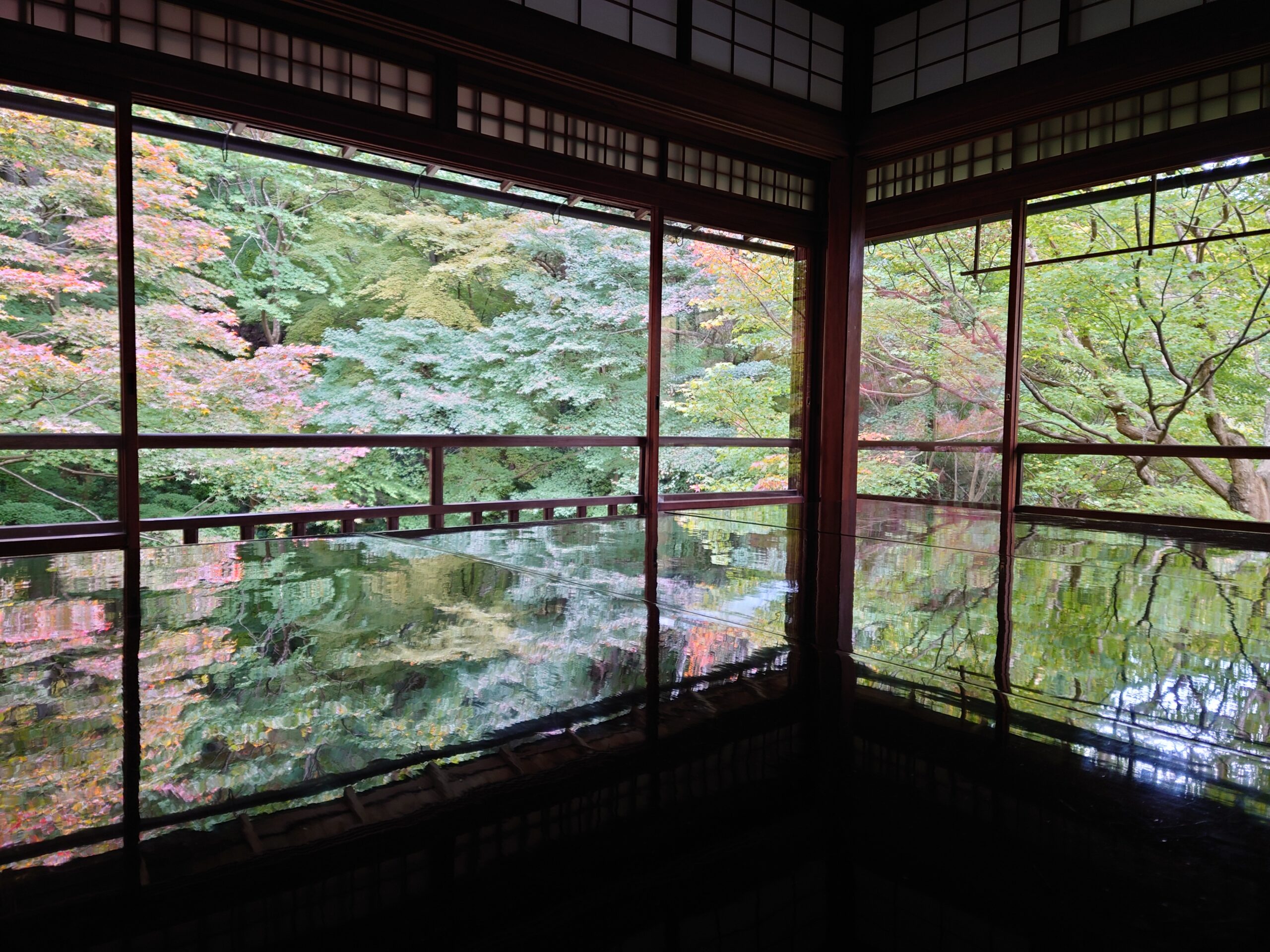 瑠璃光院