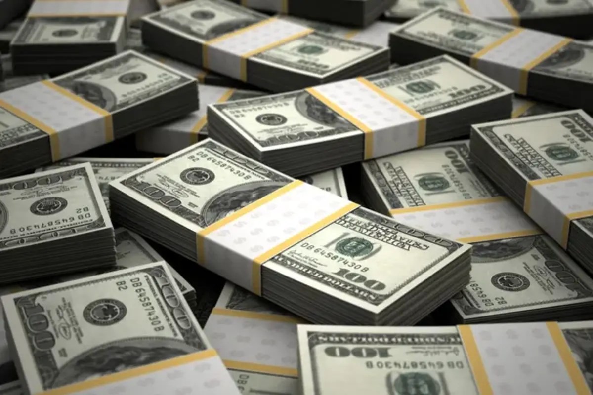 Le dollar gagne du terrain face aux espoirs de désescalade commerciale