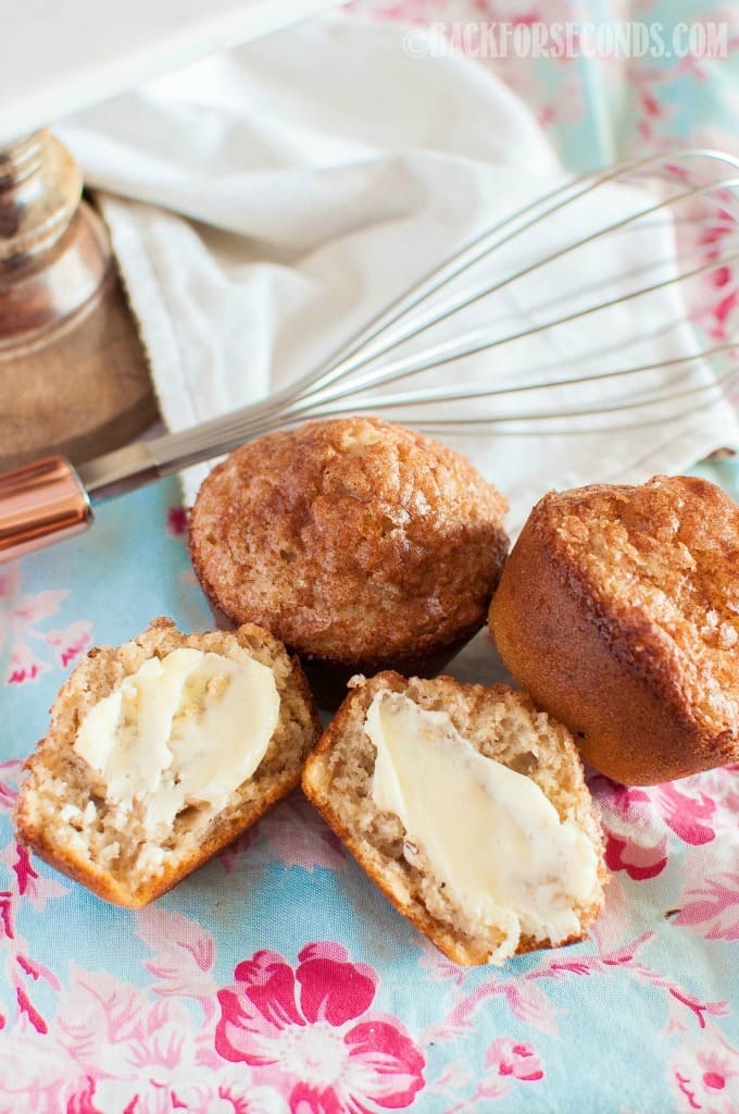 Snickerdoodle Muffins are light and fluffy with an irresistibly crunchy cinnamon sugar topping. All the goodness of snickerdoodle cookies in muffin form!