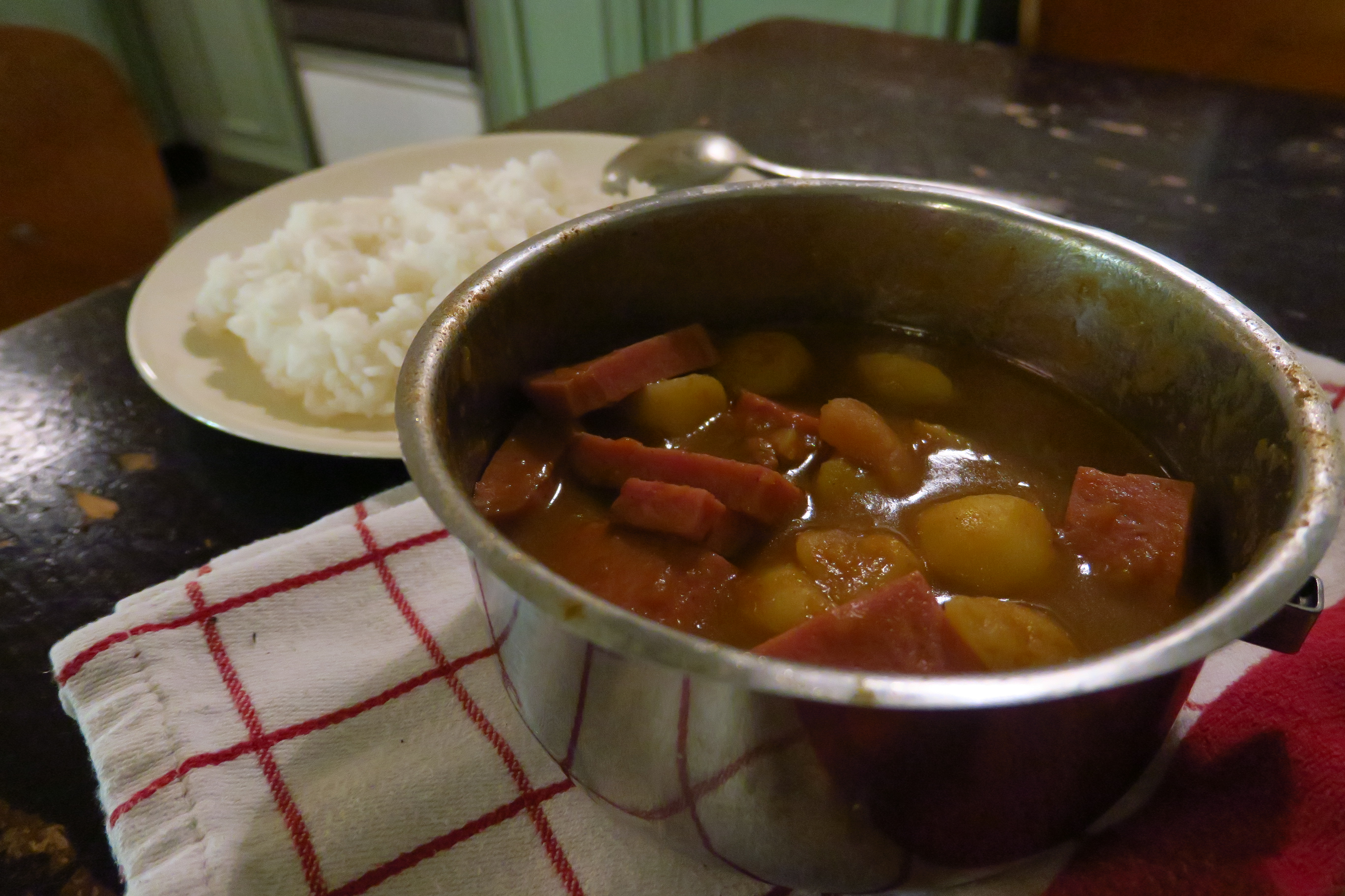 自製咖哩午餐肉飯