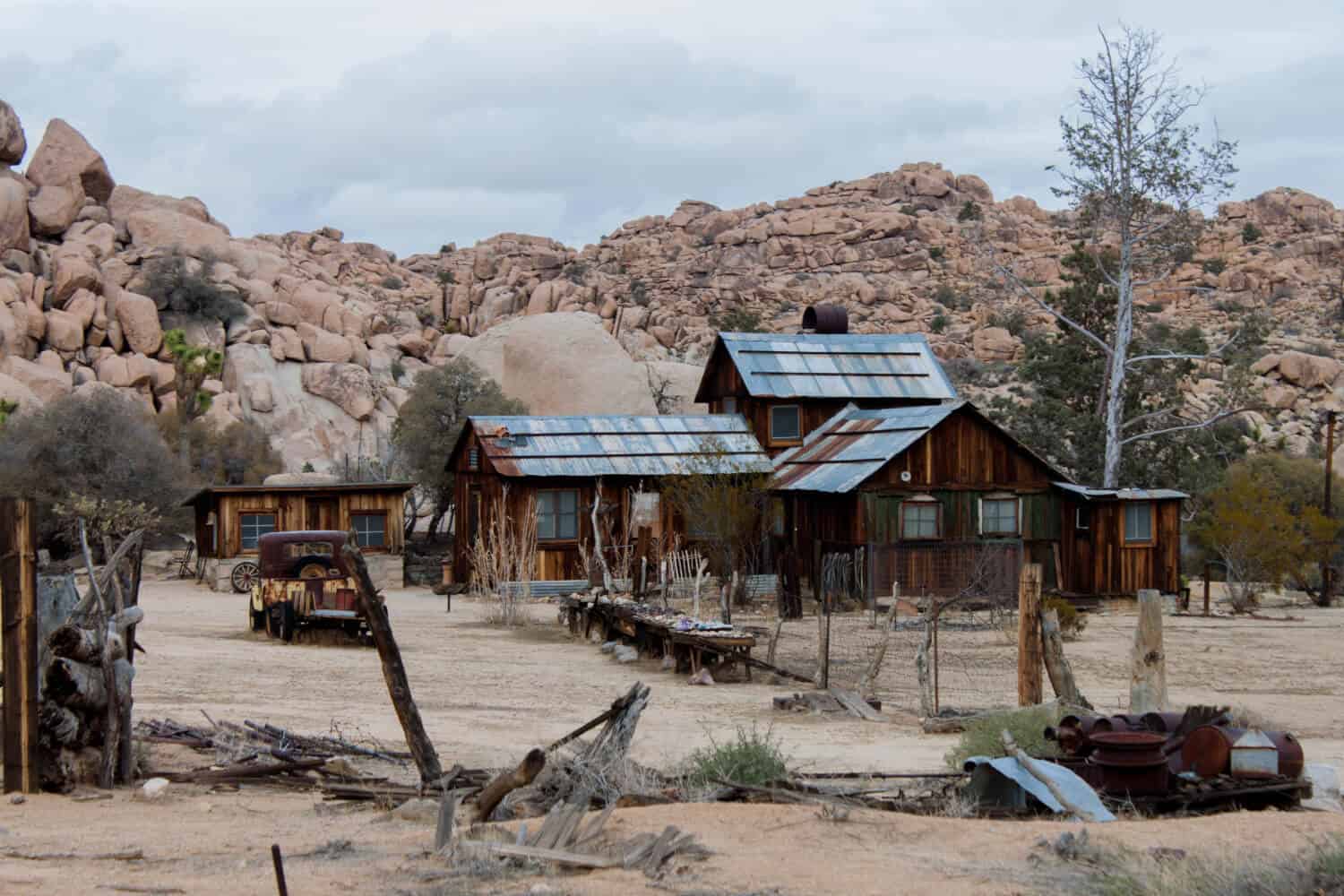 The thermometer hovers at 60. Take a Guided Tour of Desert Queen Ranch in Joshua Tree