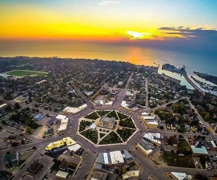 Goderich — A Walk Around Town BACK ROADS AND OTHER STORIES