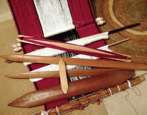 Guatemalan tools on wide backstrap warp