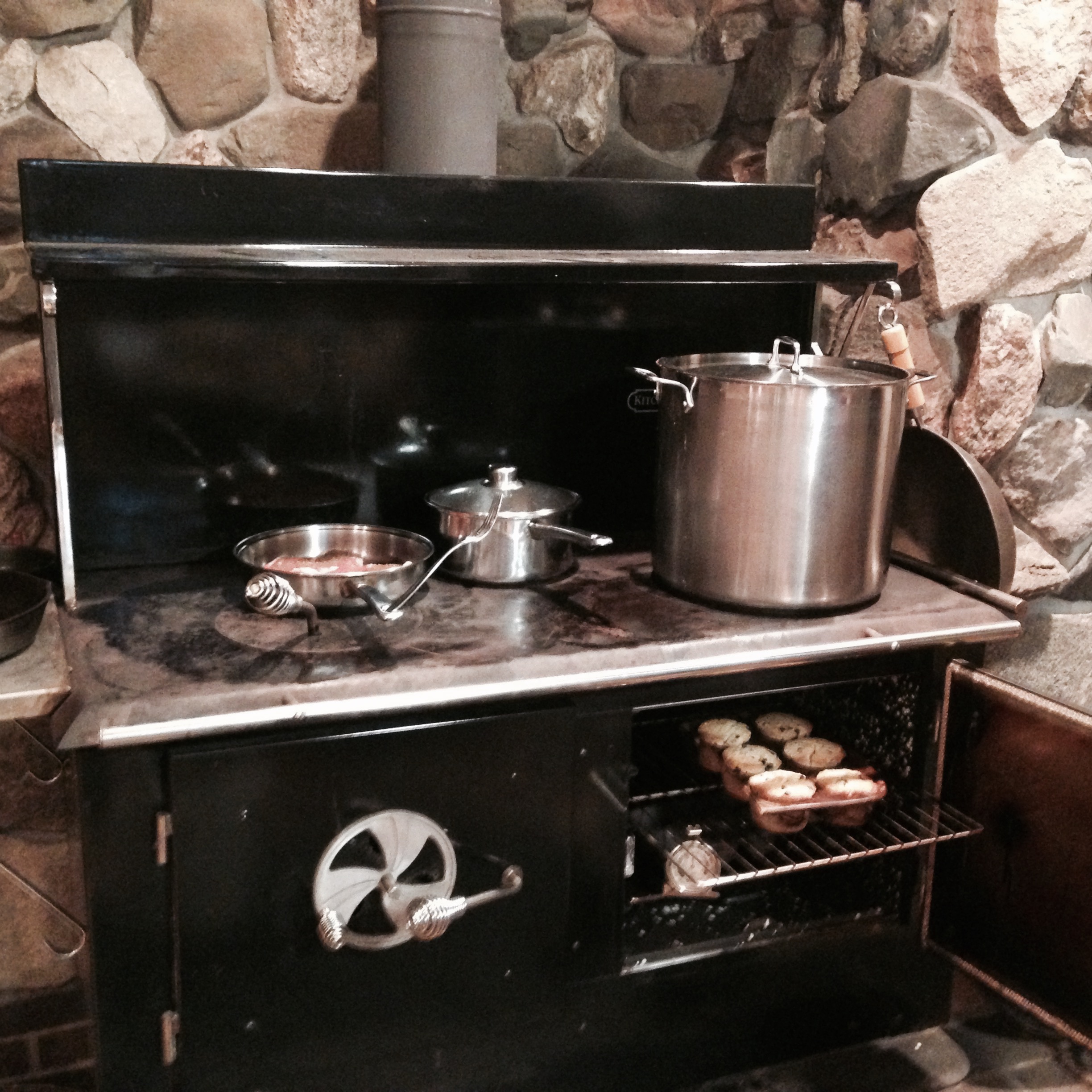 wood stove baking