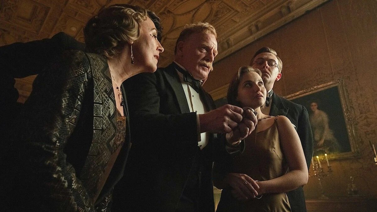 Agatha Christie’s Seven Dials on Netflix: A Stylish 1920s Whodunit Reimagined for Modern Audiences