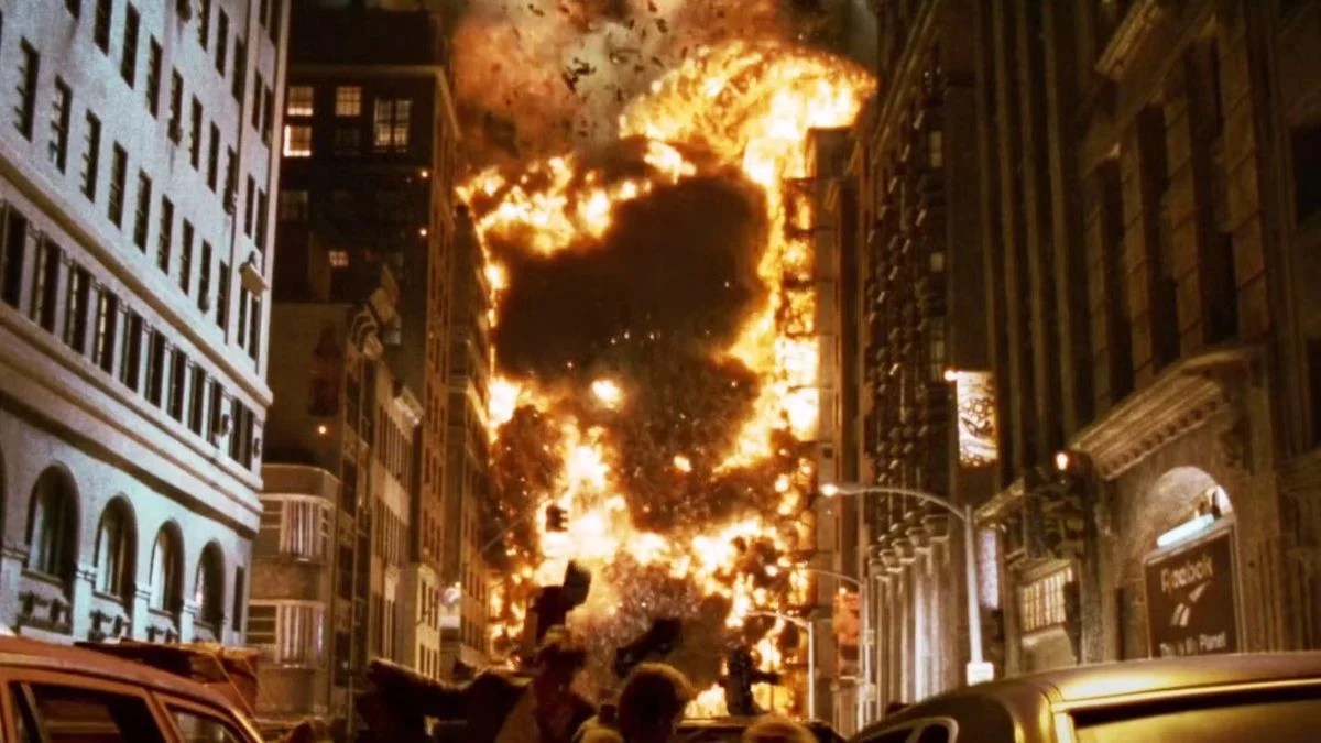 Sci-Fi Disaster Film Hailed as the “Best of All Time” Storms Back on Netflix 30 Years Later
