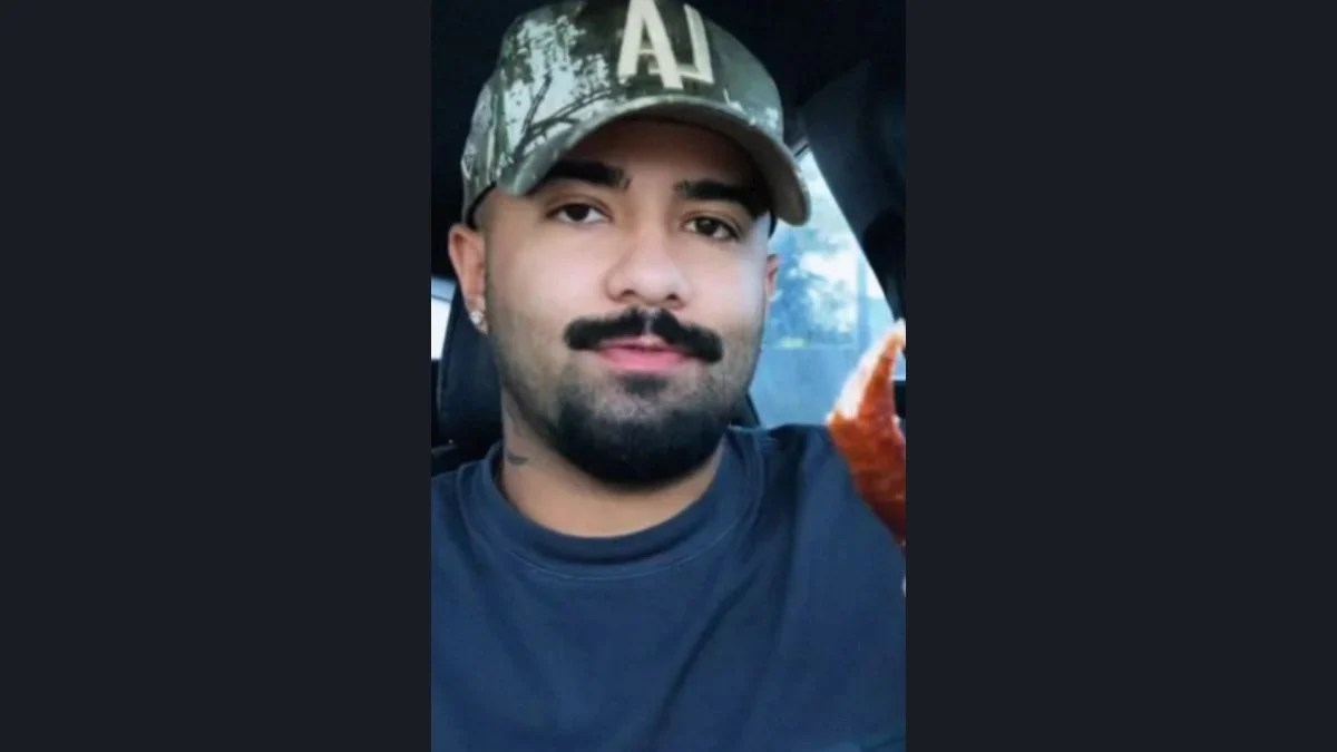 Florida Man Orders Whole Cooked Alligator on Facebook Marketplace — Then Calls It the “Craziest Dish” He’s Ever Had