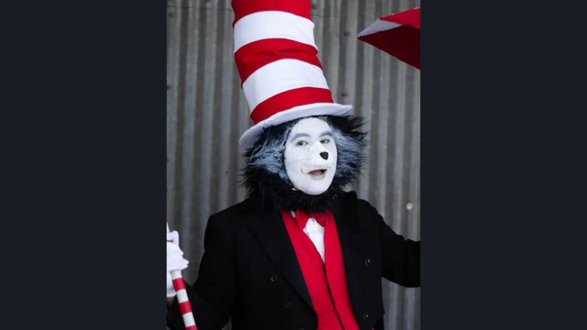 Evil Cat in the Hat Hoax Goes Viral Across Ireland and the UK — Police Confirm the Creepy “Sightings” Were AI-Generated