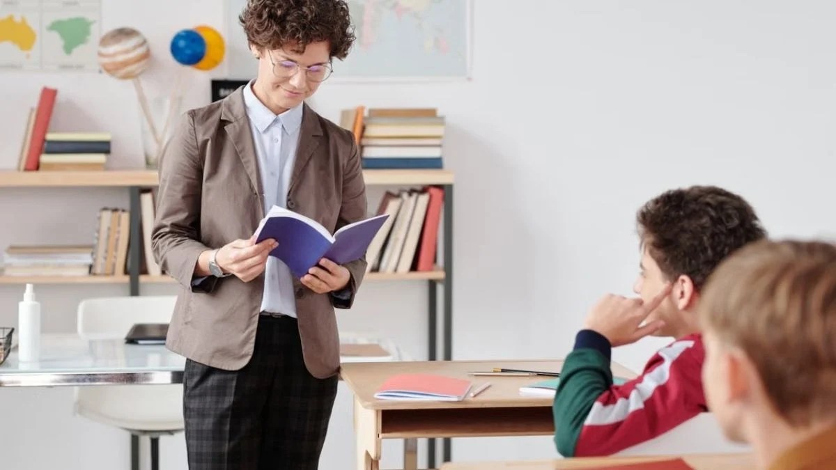 An Ohio Principal Chose a Homeless Student Over His Career — What Happened Next Changed Both Their Lives