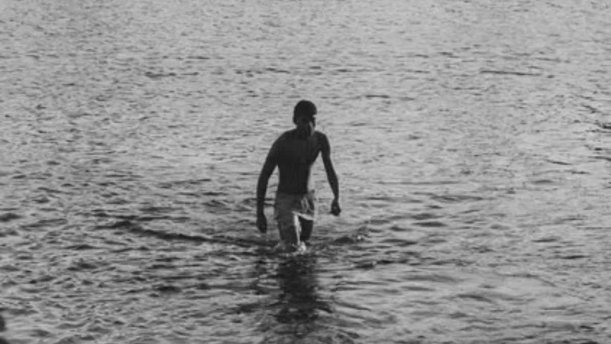 West Bengal Teen Has Spent Five Years in Ponds as Doctors Search for the Cause of His Severe Burning Skin Pain