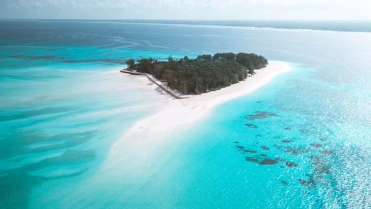 This $1.125 Million Ohio Private Island Comes With a Mainland Launch Point — But There’s One Big Catch