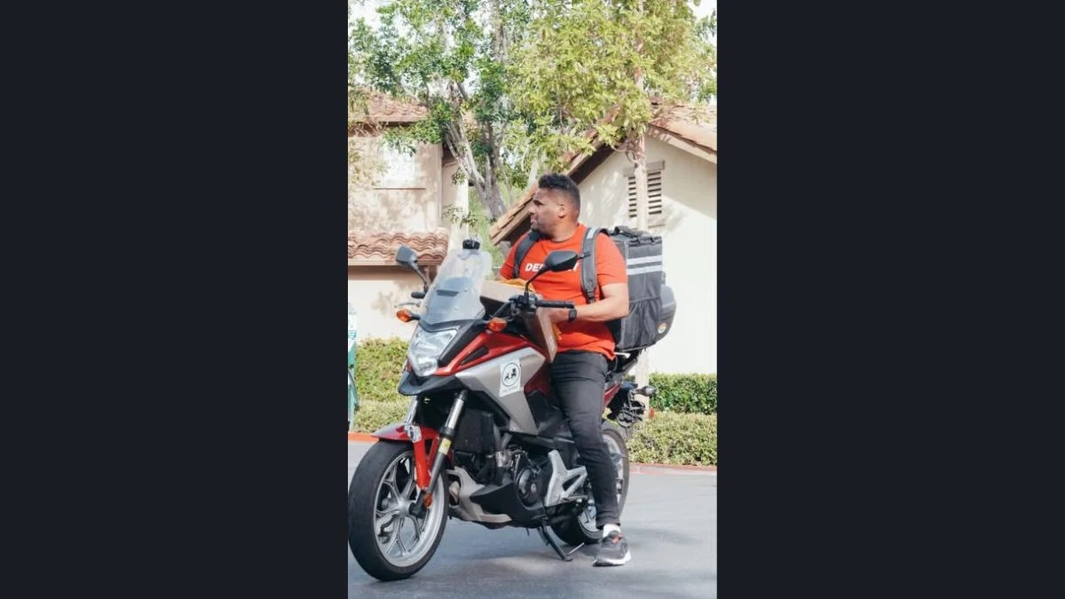 Naked DoorDash Driver on Ring Camera: Houston Family’s Shocking Delivery Ends With Permanent Platform Ban