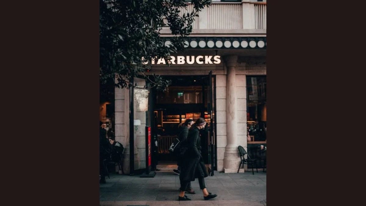 Starbucks to Close 250 U.S. and Canada Stores as ‘Back to Starbucks’ Turnaround Takes Another Turn
