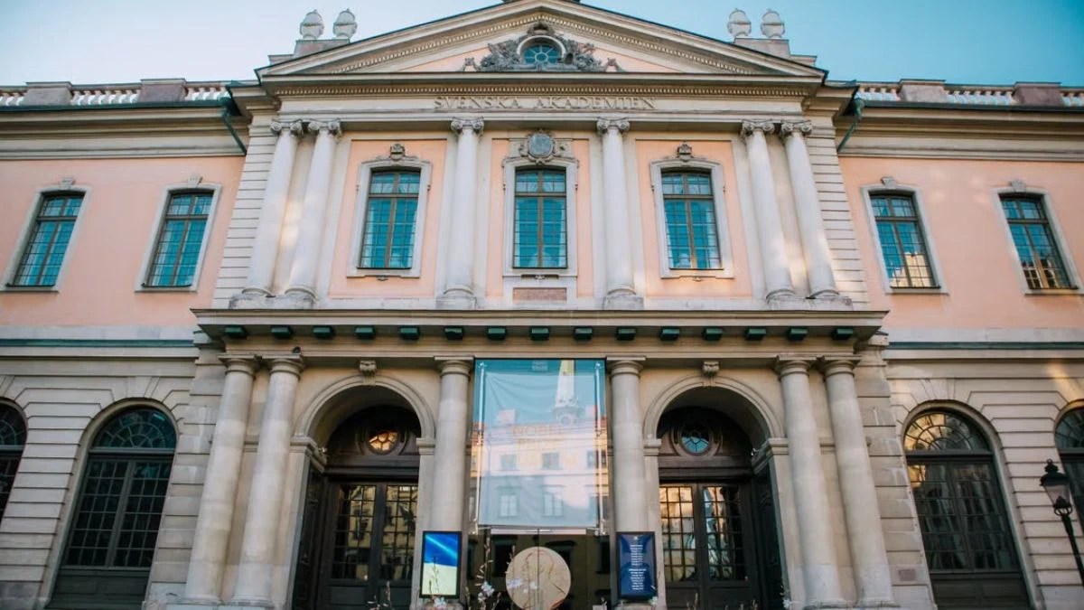 2026 Ig Nobel Prizes Take a Wild Turn: Cockroach Milk, Splash-Free Urinals, Dead Mosquitoes and 1,000 Pairs of Underwear