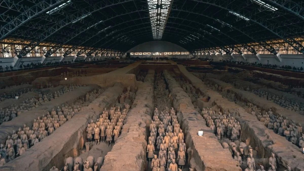 Why Qin Shi Huang’s Tomb Is Still Sealed After 2,200 Years: The Mercury Mystery Explained