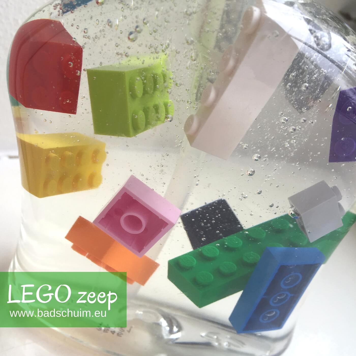 lego, zeeppompje, lifestyle, leuke zeep, leuke zeeppompjes, zelf zeeppompjes maken, zeeppompjes versieren, zeep vullen, zeep navullen,