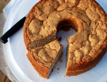 Praline pecan cake