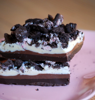 Triple Chocolate Cookies n’ Cream Peppermint Bark