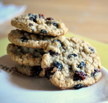 Very Berry Oatmeal Cookies