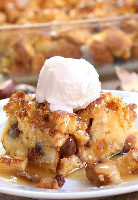 Bread Pudding Recipe: A Cozy Thanksgiving Treat 🍂