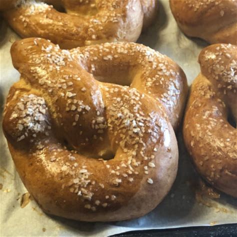 Sourdough Discard Pretzels