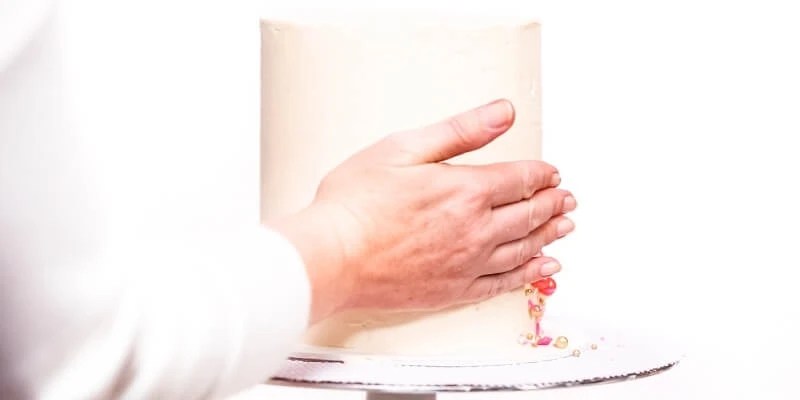 I've also used the cake mix extender from this site to start my pans out a little fuller. 7 Guaranteed Ways To Make A Cake Rise Higher Tested And Proved