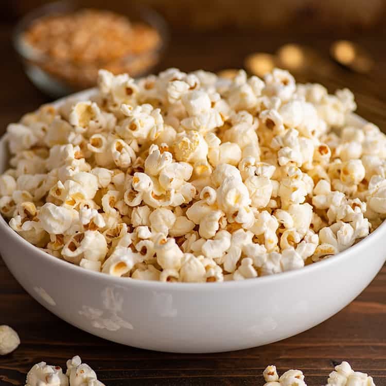 Dutch settlers in pennsylvania enjoyed the famous combination of popcorn with sugar and salt way back in the 1700. Easy Kettle Corn Baking Mischief