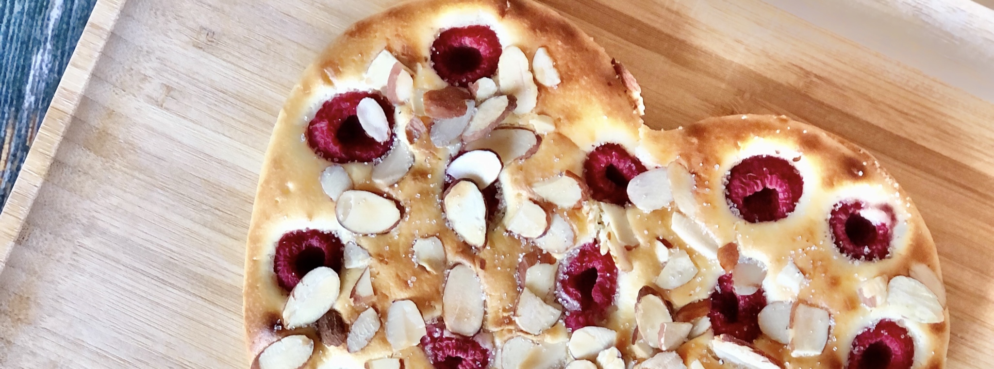 Raspberry and Lime Fondant Cake via @bakingwithnessa