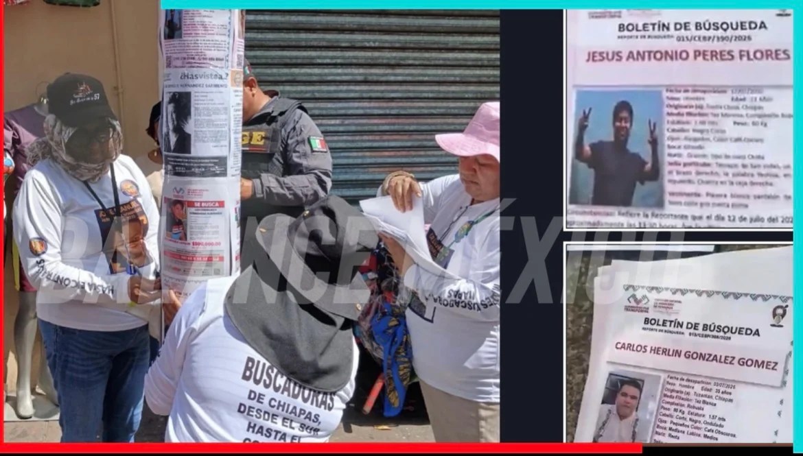 Madres buscadoras pegan fichas de desaparecidos en Tapachula