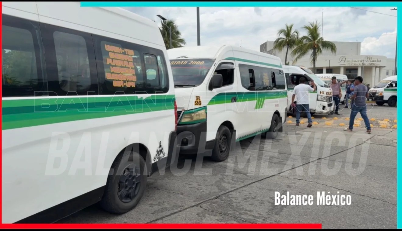 Choferes de Solidaridad 2000 realizan bloqueo en Tapachula; exigen ampliación de ruta y denuncian saturación de unidades 
