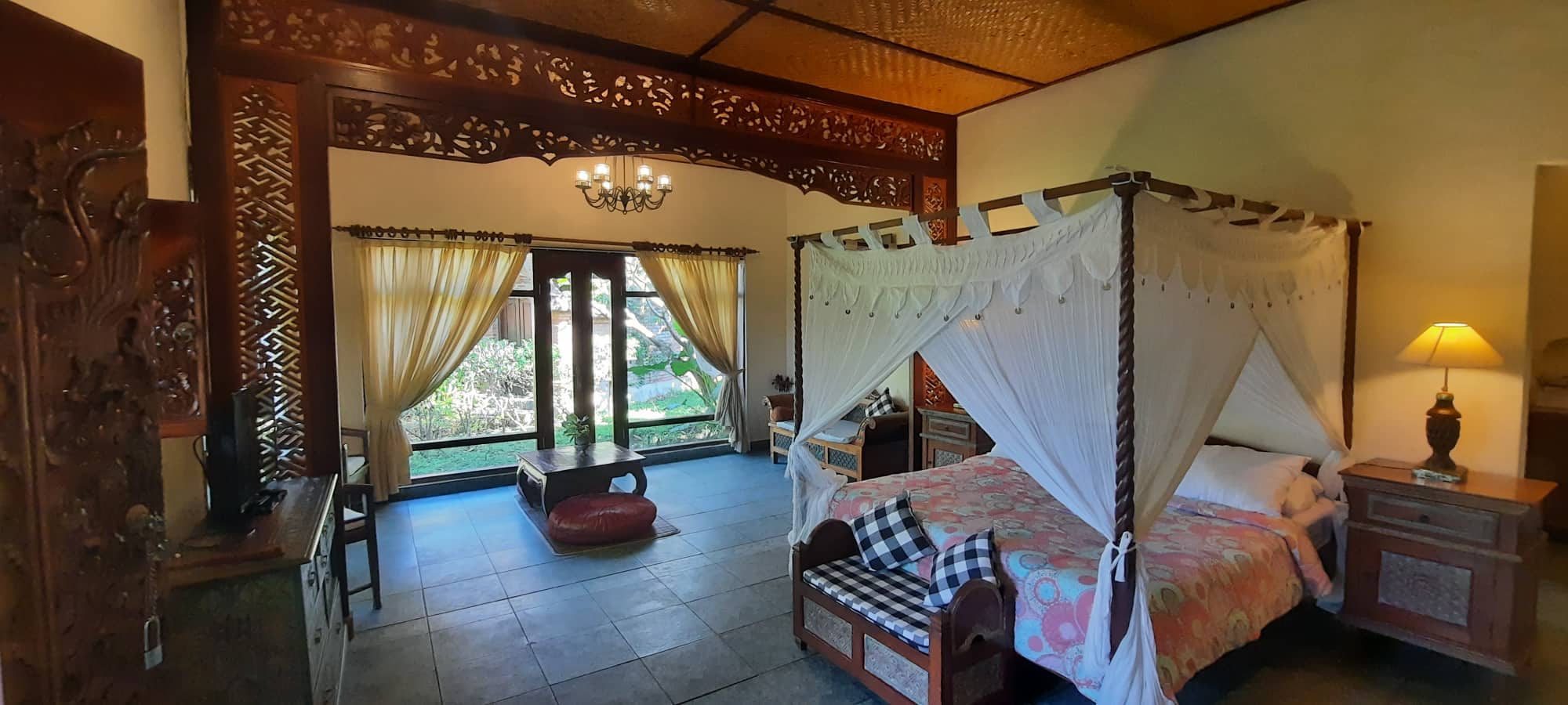 RAMBUTAN Putri Interior