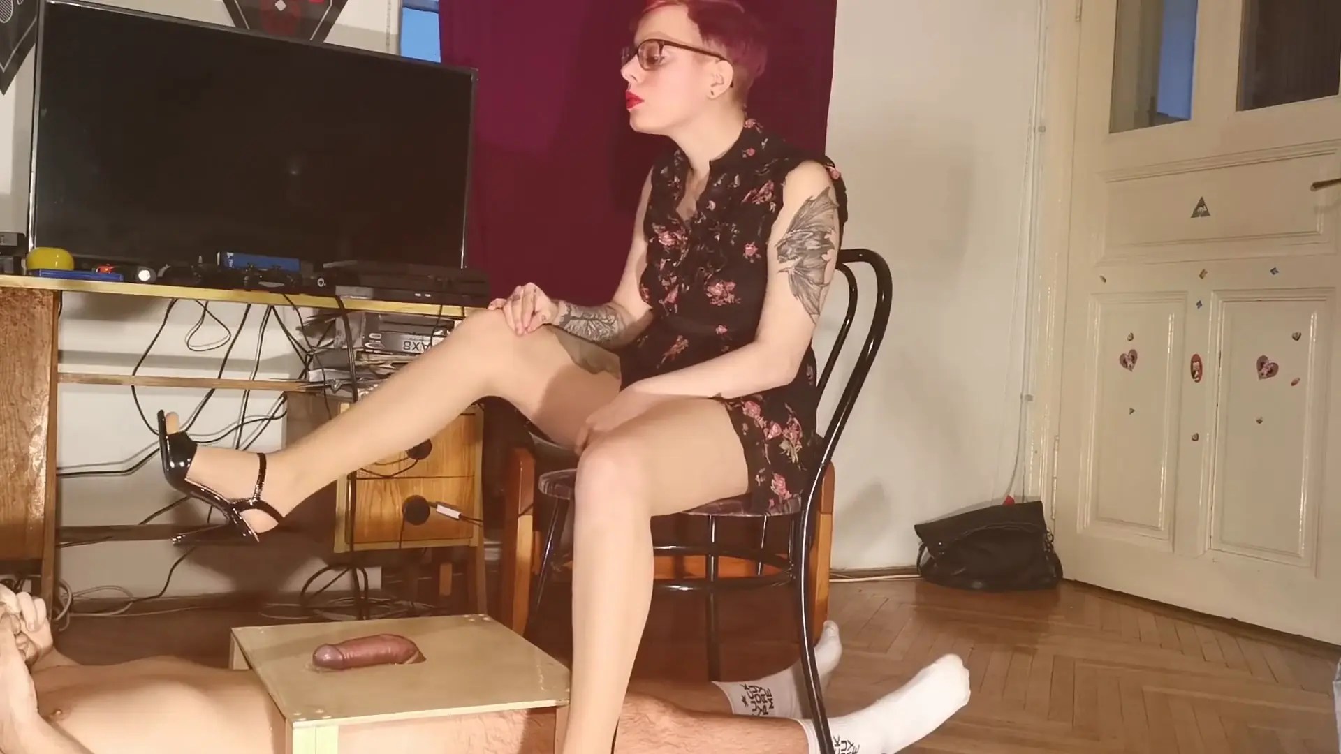 Step Mom Cock Stomping Humiliate (magyar) Her Dude Hd