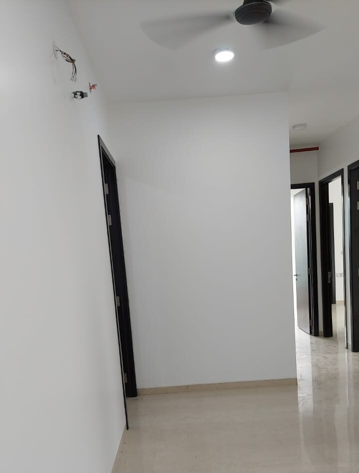 Affordable 3BHK Aparment in Oberoi Enigma, Mulund West