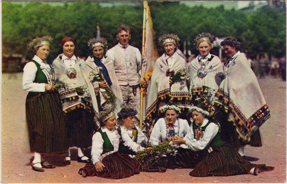 1938