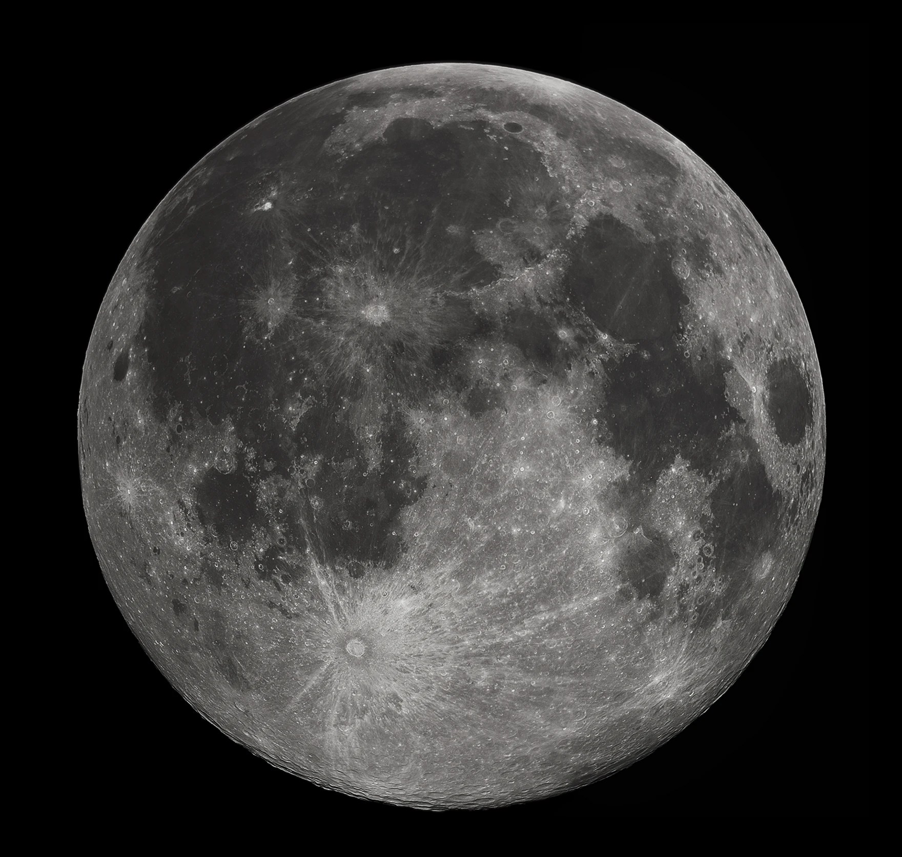 High-resolution photo of completely full moon. Photo credit: Gregory H. Revera, CC BY-SA 3.0, via Wikimedia Commons.
