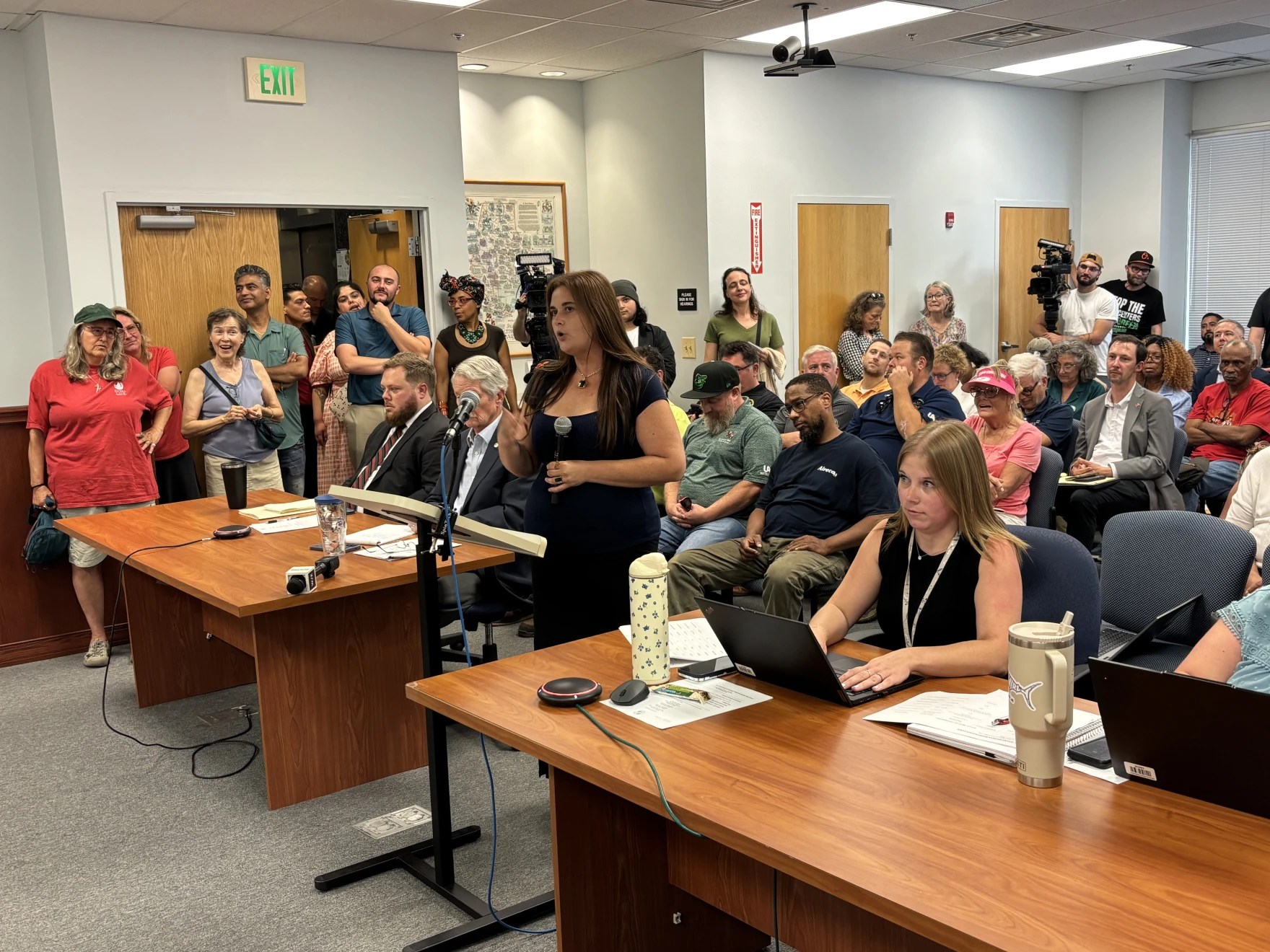 An overflow crowd at a Baltimore County Planning Board hearing on data centers. Photo credit: John Lee/WYPR.