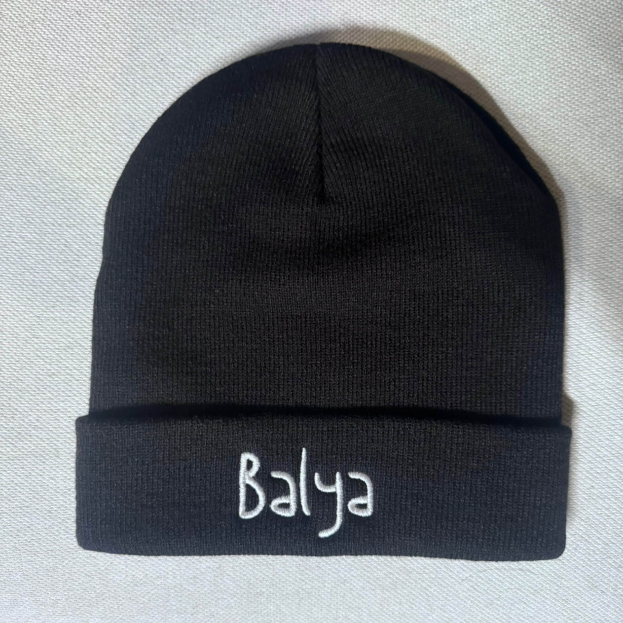 Balya Black beanie