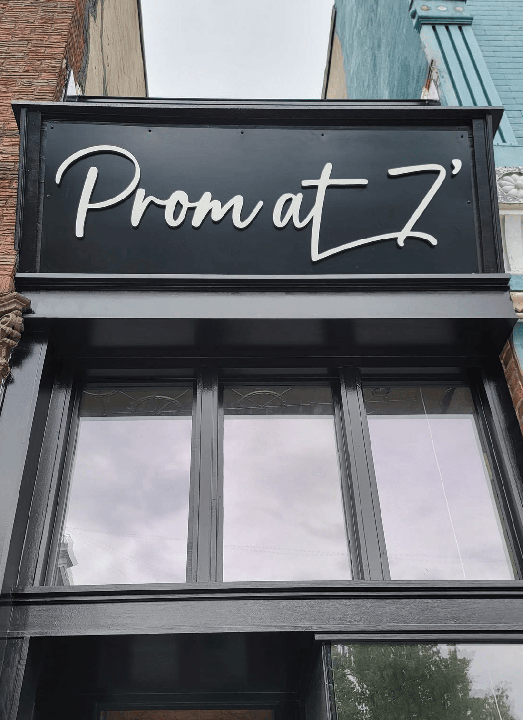 Prom At 7′