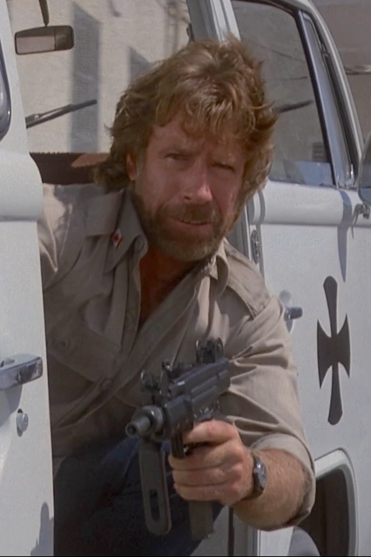 ミリタリー DELTA FORCE SupportRifleman Chuck Norris' Safari Jacket in The Delta Force » BAMF Style