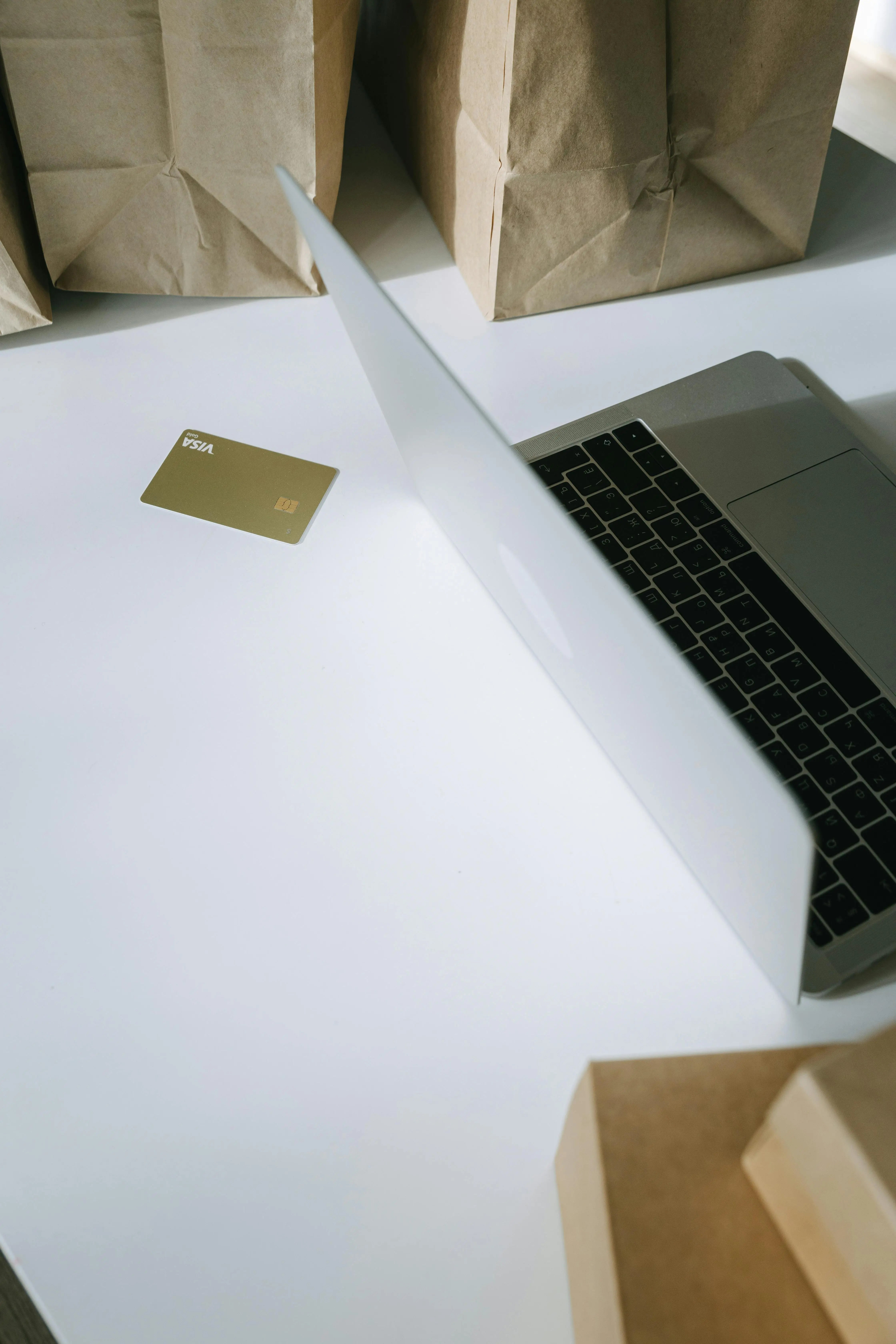 BoursoBank téléphone : numéros, contacts et comment joindre le service client en 2026