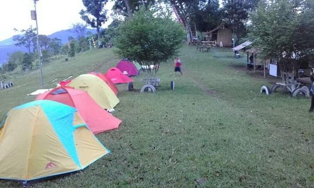 Lagi Hits Nih Gaes! Selain Spot Alamnya Keren, di Desa Wisata Cikolelet  Cinangka Travelers Bisa Menikmati Sensasi Memerah Susu Kambing dan Menyuling  Sereh - bantenhits.com