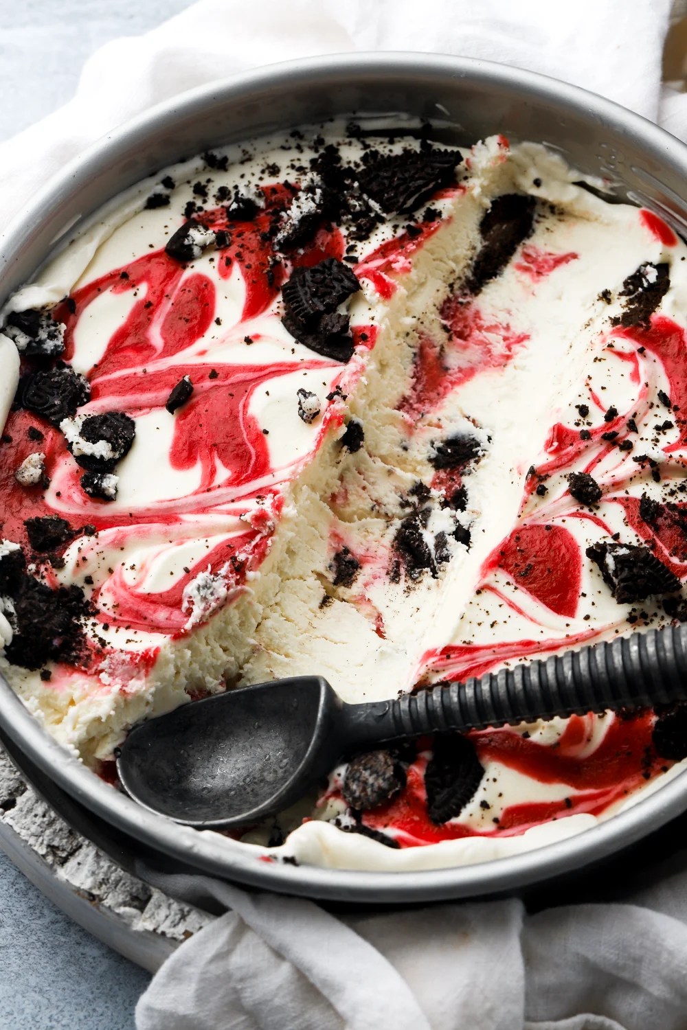 White chocolate raspberry ice cream