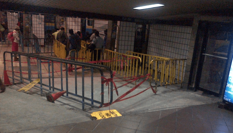 TB_BusStand1