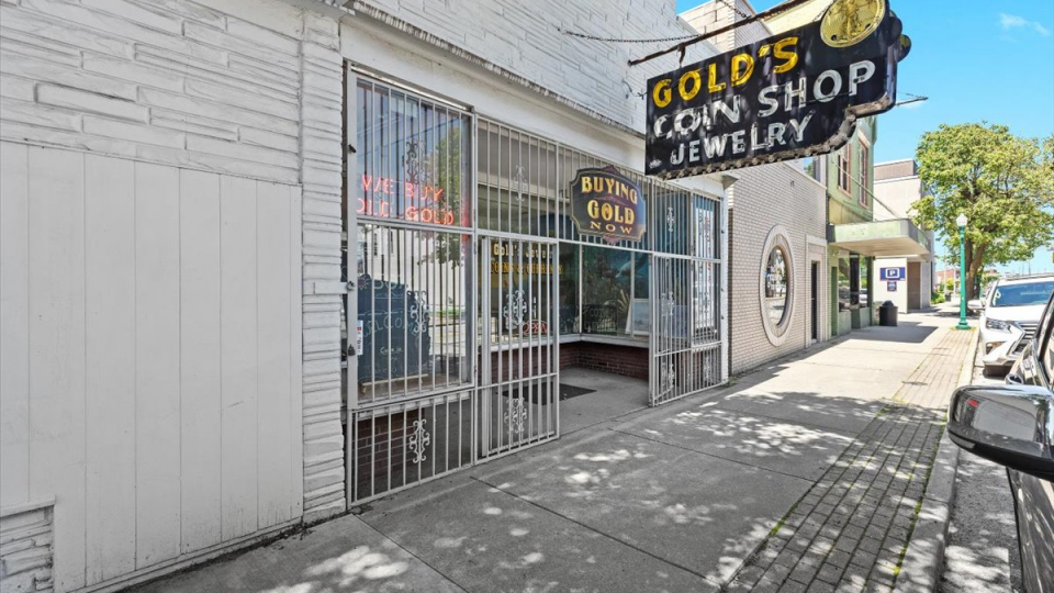 04-429 Spring St-4