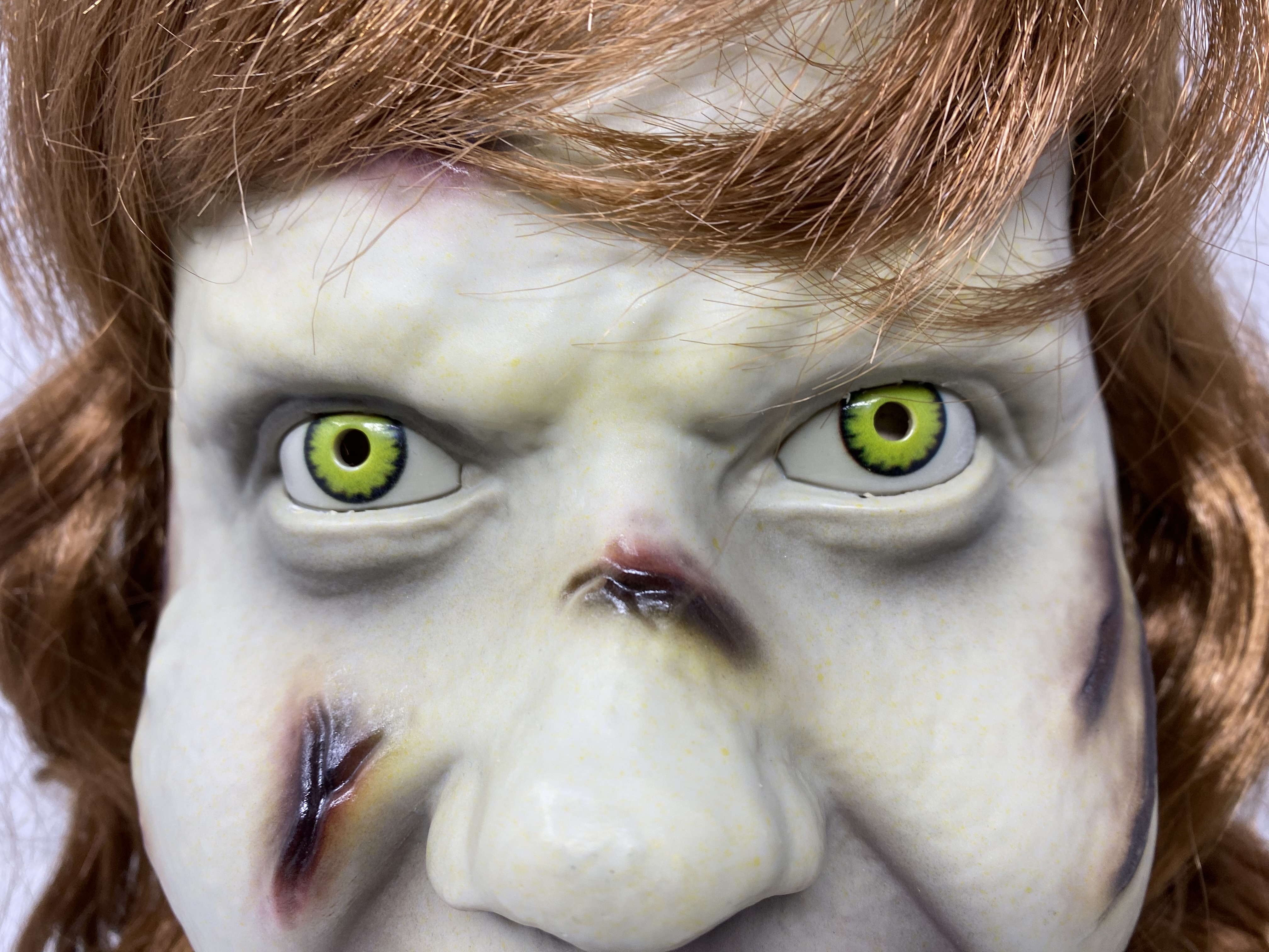 MONSTROUS MASK REVIEWS: The Exorcist Regan Deluxe Injection Mask