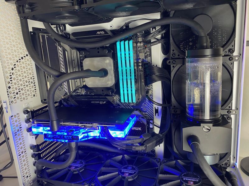 Pc Custom Cooling Pc Liquid Cooling Corsair - Professional City Background - Mobile