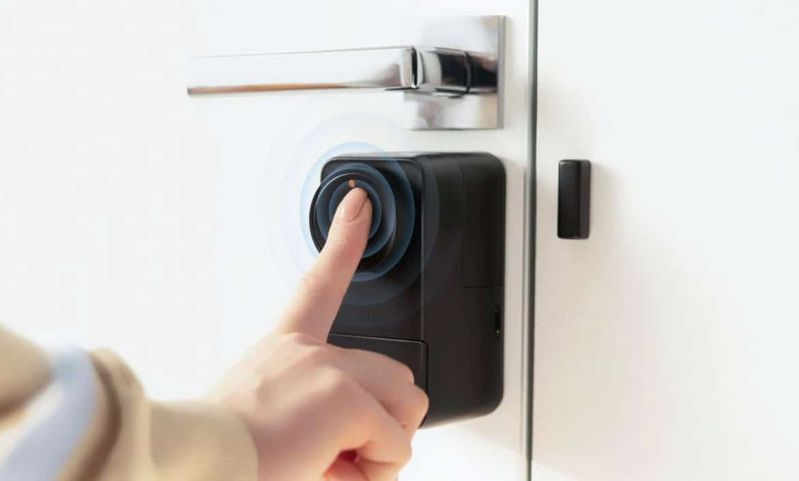 Switchbot Lock Pro Versatile Smart Door Lock Goes On Sale - Download Classic City Illustration | 4K