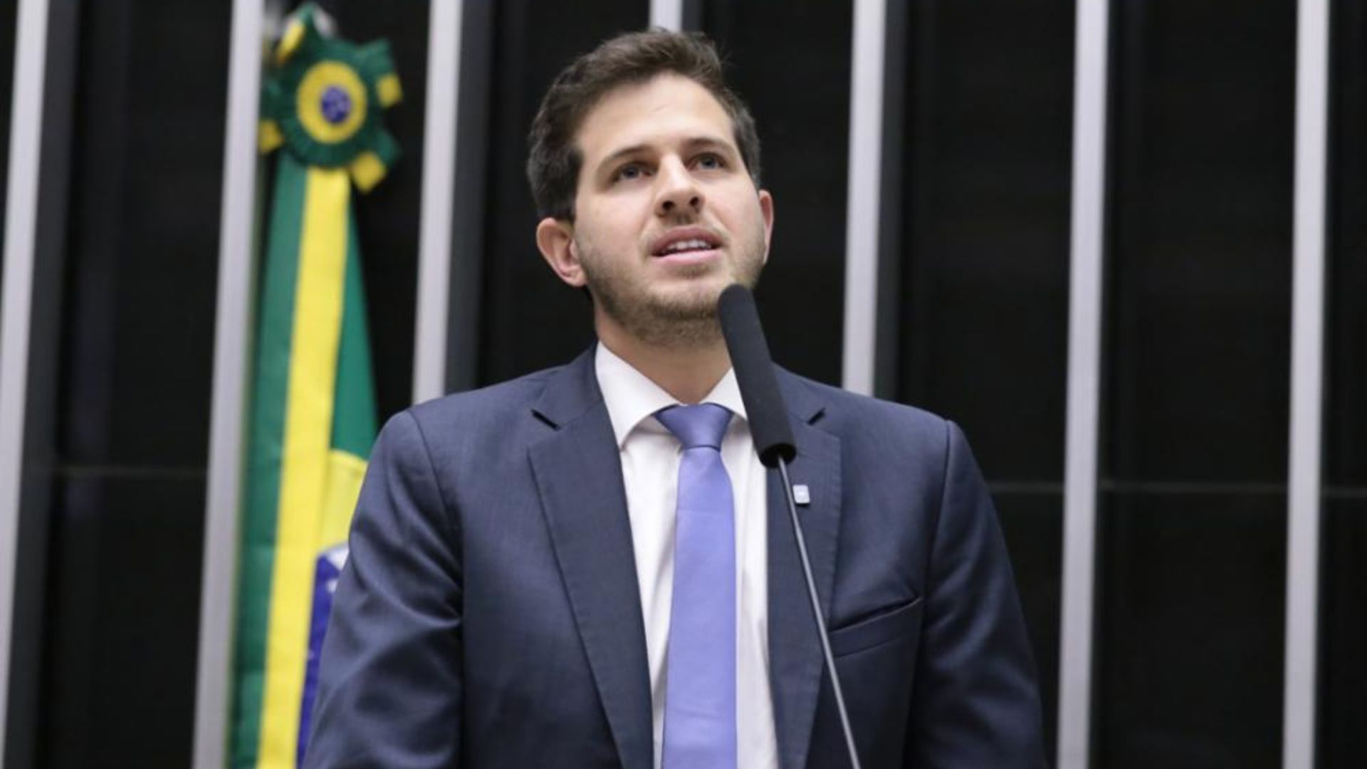 Pedro Campos denuncia uso do camarote PCD da Arena de Pernambuco para campanha de Flávio
